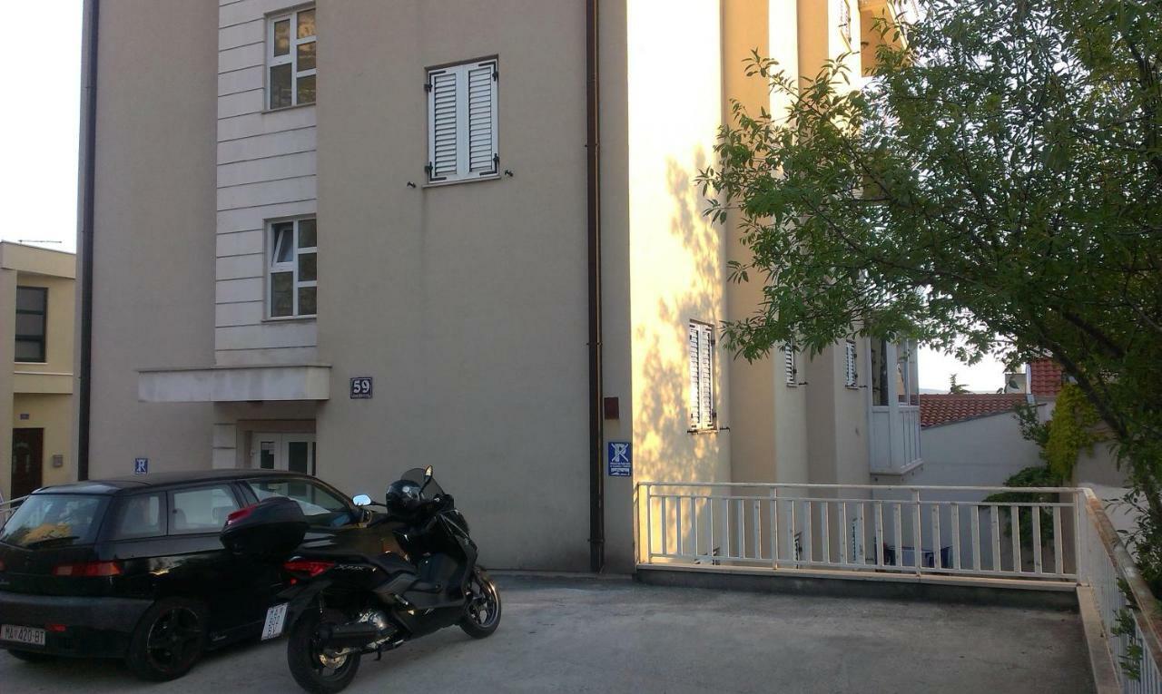 Apartment Viki Makarska Eksteriør bilde